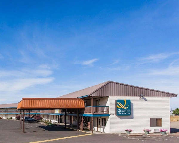 Quality Inn & Suites Goldendale image 1