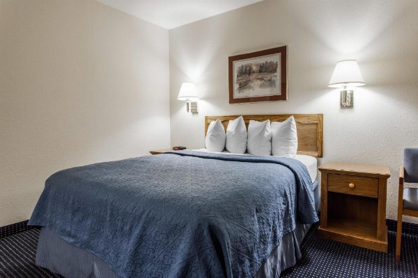 Quality Inn & Suites Goldendale image 17