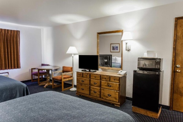 Quality Inn & Suites Goldendale image 21